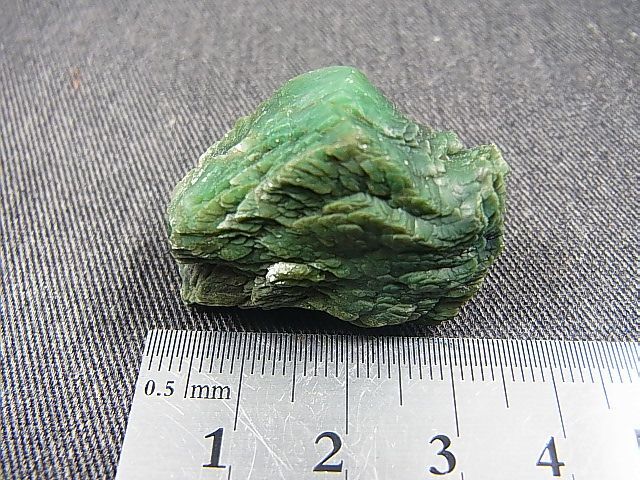 画像: グリーンヒューランダイト原石 15.4g