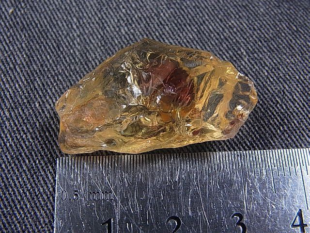 画像: オレゴンサンストーン原石（レインボー入り） 42.8カラット