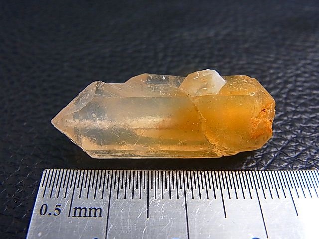 画像: 五代松鉱山産トラピチェ・レモン水晶（ツイン） 6.5g