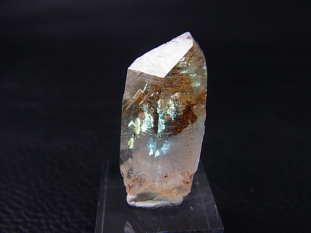 画像: マダガスカル産ペトロリウム水晶ポイント 4.8g