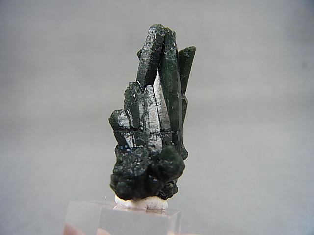 画像: 長野県竜王鉱山産緑水晶原石 7.1g