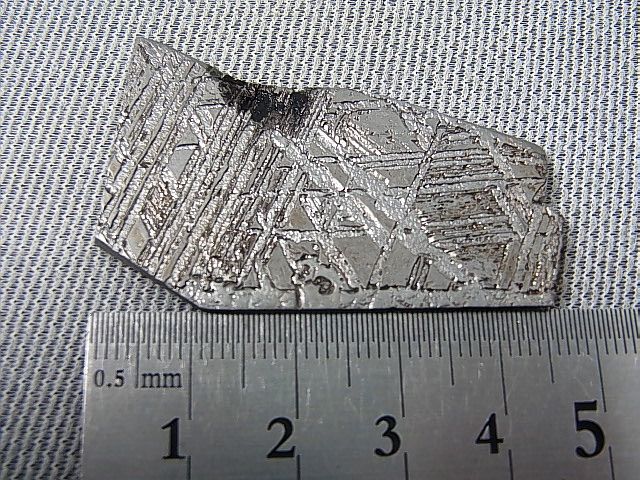 画像: アルタイ鉄隕石（オクタヘドライト） 16.2g