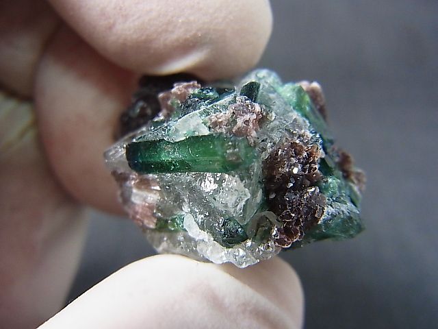 画像: ブラジル・クルゼーロ鉱山産ピンク/グリーントルマリン＆水晶原石 56.2カラット