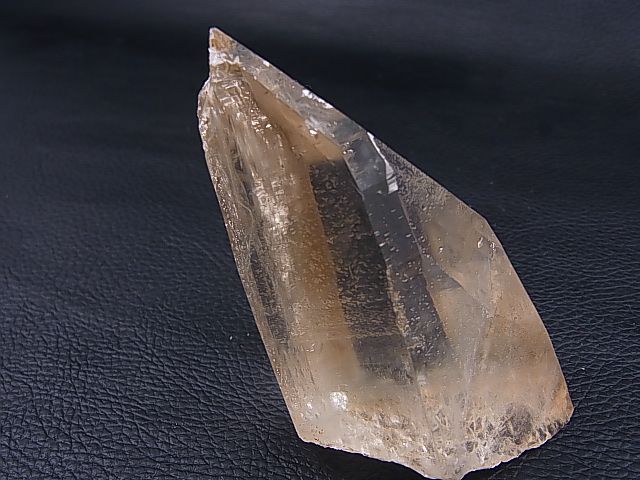 画像: ガネーシュヒマール・ヒンドゥン産水晶ポイント（ウォータークリア） 140.7g