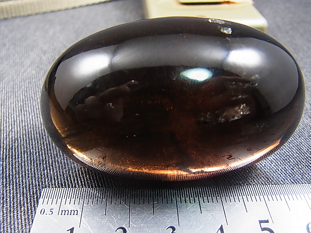 画像: ガウリシャンカール・ダークスモーキークオーツ研磨タンブル3A（シバリンガム） 124.9g