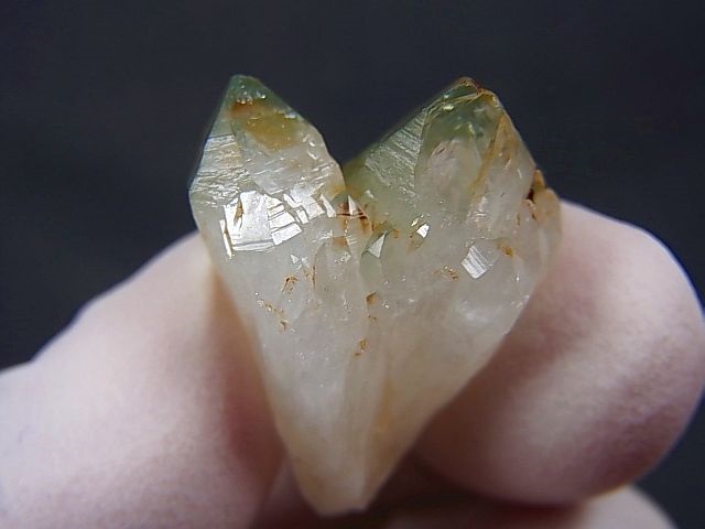 画像: 荒川鉱山産ツイン緑水晶 6.3g