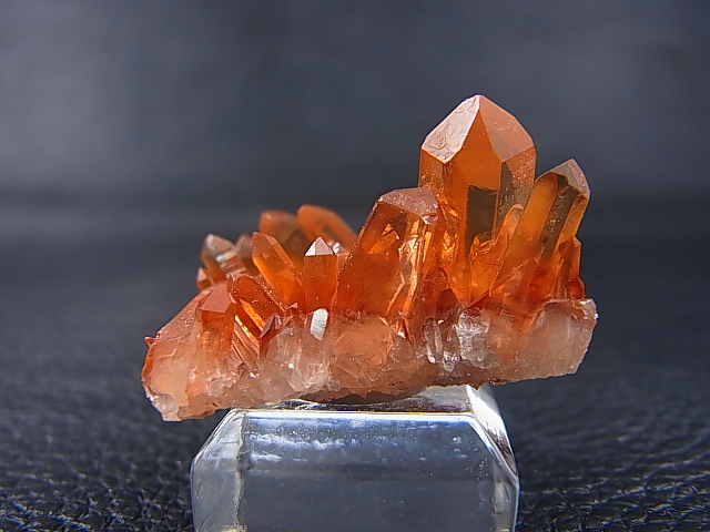 画像: スウェーデン産ヘマタイト（タンジェリン）SA水晶クラスター 6.2g