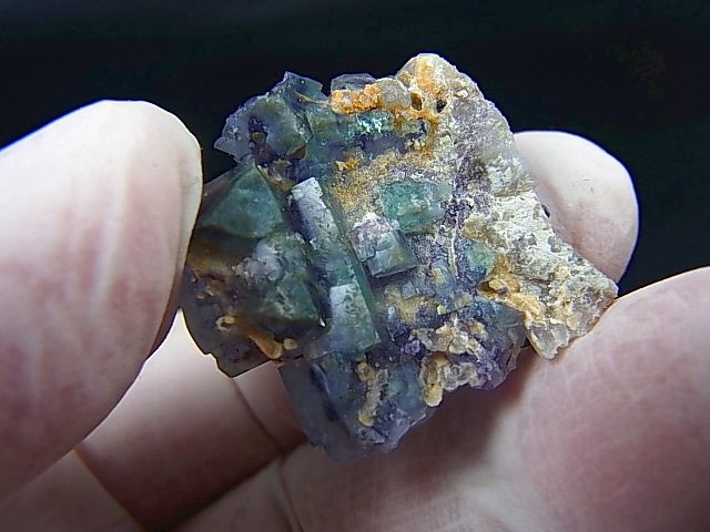 画像: 内モンゴル自治区Yindu産ブルーフローライト（ブルー＆パープル）原石 13.0g