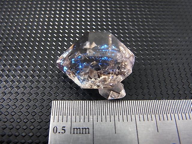 画像: パキスタン・クエッタ産蛍光オイル入りＤＴ水晶 3.8g