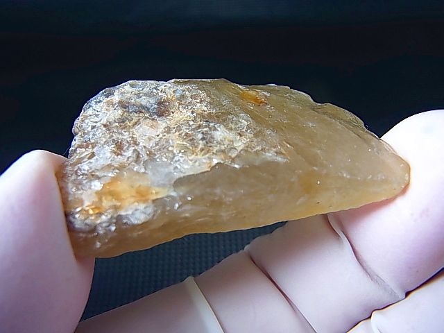 画像: Hokkaidoite北海道然別湖産蛍光オパール原石 18.5g