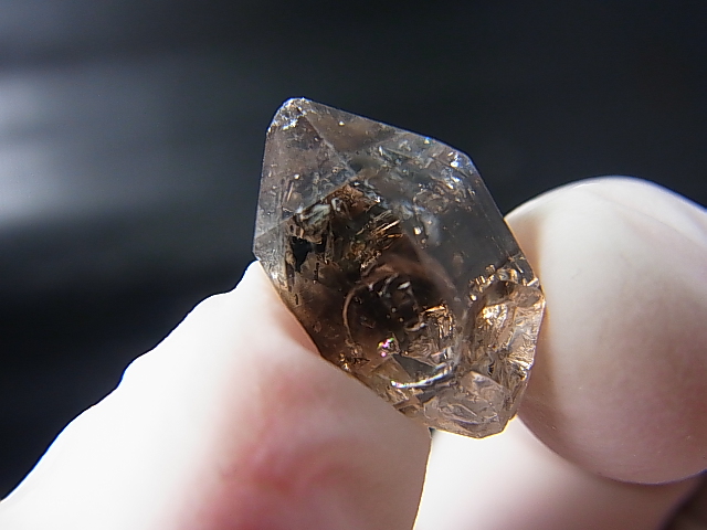 画像: パキスタン・クエッタ産蛍光オイル入りＤＴ水晶 2.4g