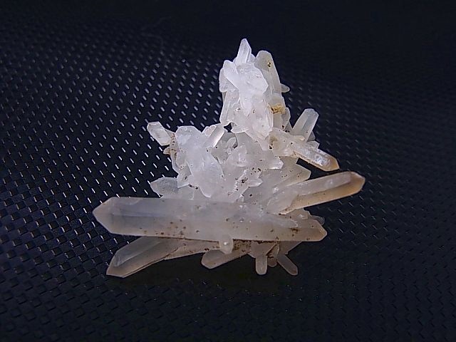 画像: 山梨県竹森産水晶クラスター（ソリューション型） 5.6g
