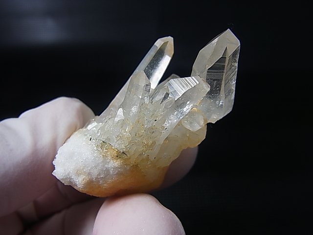 画像: インド・マニカラン産セルフヒールド（再結晶）水晶原石（多連晶） 22.5g