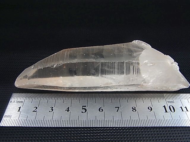 画像: タンザニア産モンドクオーツ・ポイント 146.2g