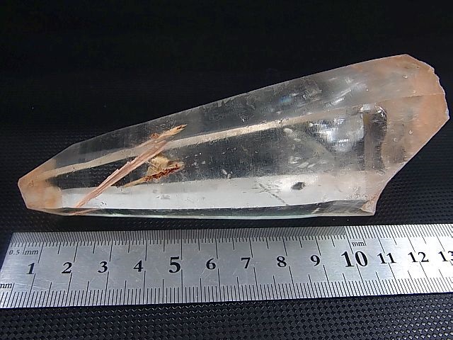 画像: キャビネットサイズ：タンザニア産モンドクオーツ・ポイント（チューブインクルージョン） 287.8g