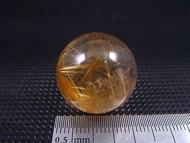 画像: ブラジル産キャッツアイ/タイチンルチル水晶丸玉 21mm