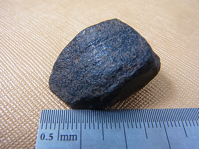 画像: チベット・カイラス産チベタンサフォーダイト原石（チンタマーニストーン） 8.7g