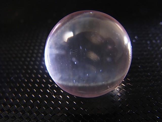 画像: マダガスカル産酸化チタン（ルチル）入りスターローズクオーツ丸玉（エンジェルフェザー） 19mm