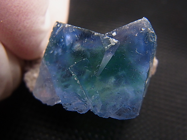 画像: シャンファーリン（香花嶺）産ブルーフローライト原石 18.3g