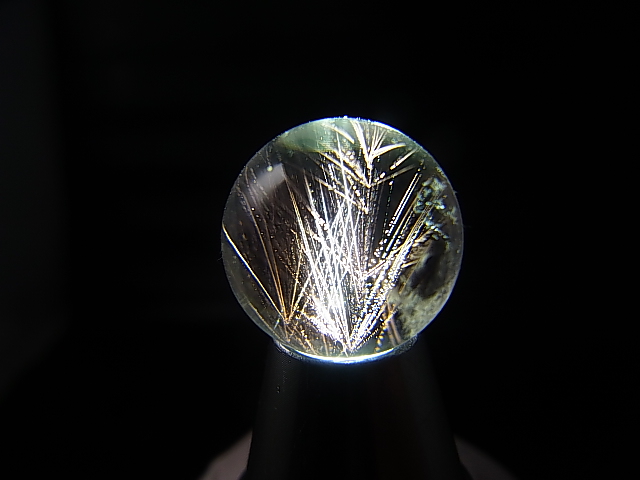 画像: マダガスカル産ピンクエンジェルラダー水晶丸玉 15mm