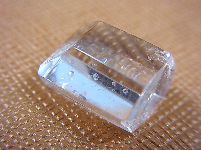 画像: マダガスカル産フローライトインクオーツ研磨原石 1.8g
