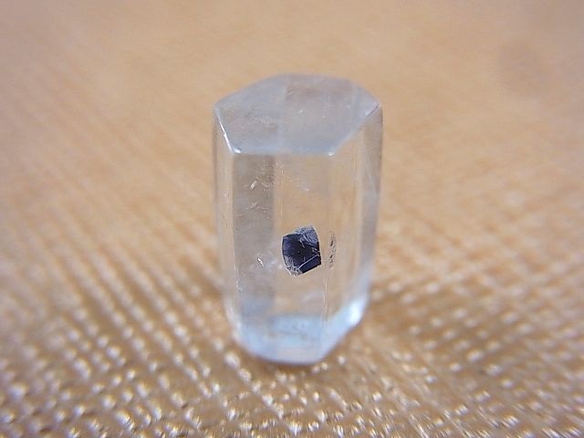 画像: マダガスカル産フローライトインクオーツ研磨原石 0.5g