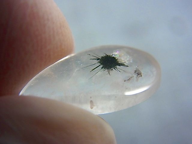 画像: マダガスカル産ホーランダイトインクオーツ研磨原石 0.9g