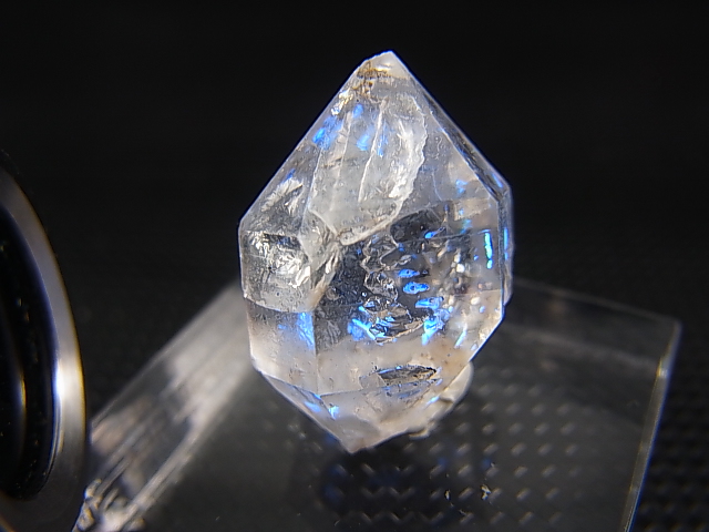 画像: パキスタン・クエッタ産蛍光オイル入りＤＴ水晶 3.7g
