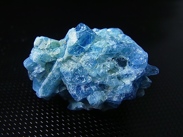 画像: ベトナム・タインホア産アクアマリン原石（マッシブ） 37.8g