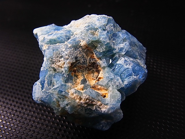 画像: ベトナム・タインホア産アクアマリン原石（マッシブ） 37.8g