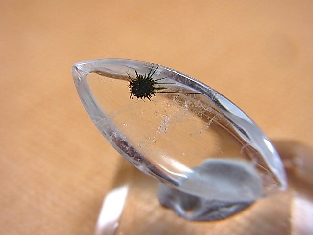 画像: マダガスカル産ホーランダイトインクオーツ研磨原石 1.0g