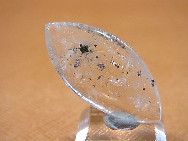 画像: マダガスカル産ホーランダイトインクオーツ研磨原石 3.5g