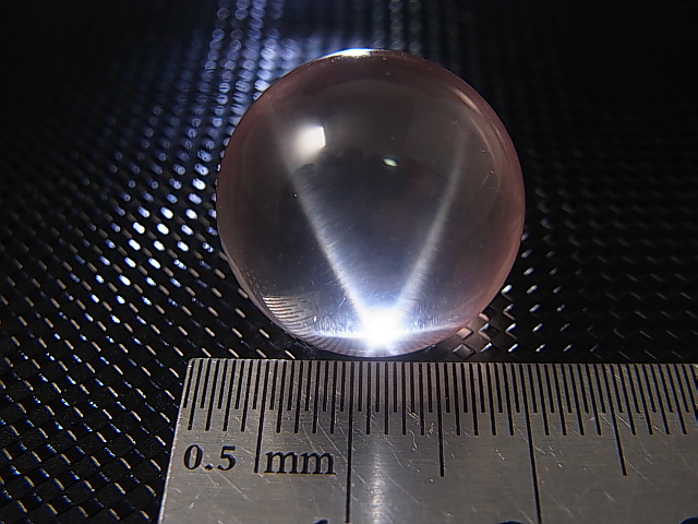 画像: マダガスカル産酸化チタン（ルチル）入りスターローズクオーツ丸玉（エンジェルフェザー） 17.5mm