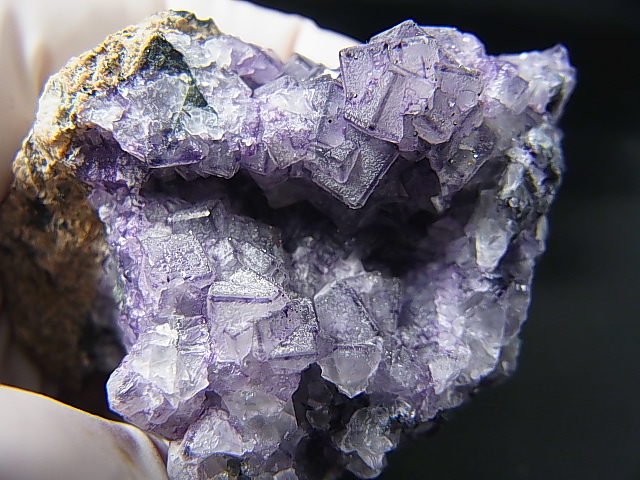 画像: ノルウェー産パープルフローライト原石（蛍光性あり） 93.6g
