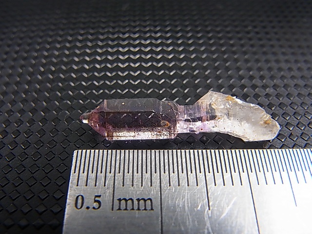 画像: マダガスカル産セプタークオーツ（アメジスト） 0.8g