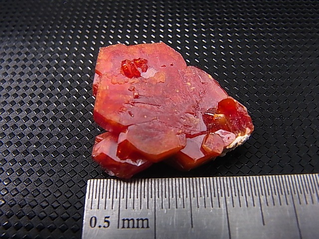 画像: モロッコ産フローターバナジナイト原石 11.2g