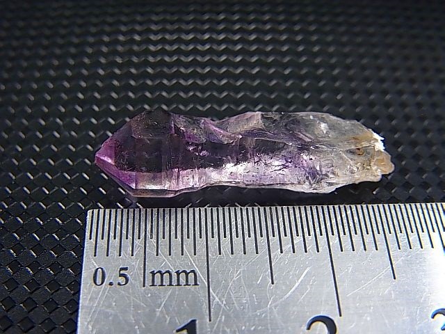 画像: マダガスカル産セプタークオーツ（アメジスト） 1.7g