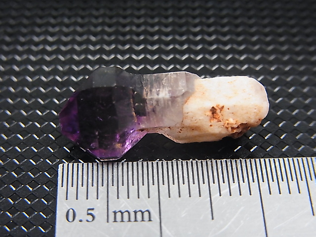 画像: マダガスカル産セプタークオーツ（アメジスト） 1.5g