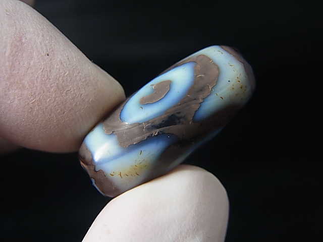 画像2: 「三眼」（ドラゴンライン入り）現代天珠 直径約12.5×29.5mm