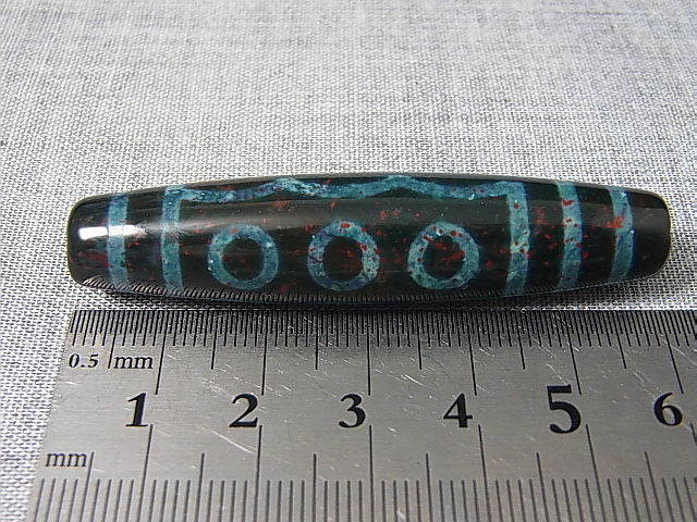 画像: 「七眼」現代天珠（ブラッドストーン仕様） 直径約13×59.5mm