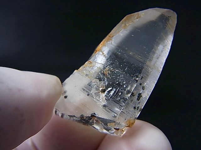 画像: オシガハエ（尾小八重）産水晶ポイント（錫石インクルージョン） 13.8g