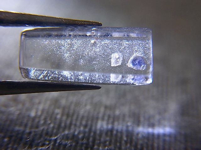 画像: マダガスカル産フローライトインクオーツ研磨原石 0.5g