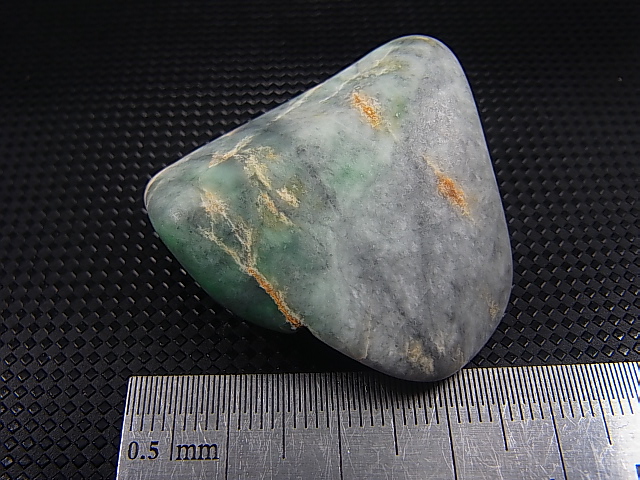 画像: 糸魚川青海川金山谷産グリーンひすい原石 28.0g
