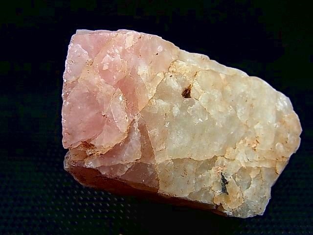 画像: 福島県桜石山産ローズクォーツ（紅石英）原石 121.1g