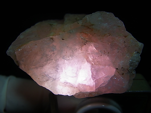 画像: 福島県桜石山産ローズクォーツ（紅石英）原石 70.5g