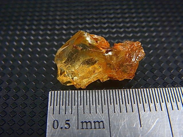 画像: フィンランド産ヘリオドール宝石質原石 5.8カラット