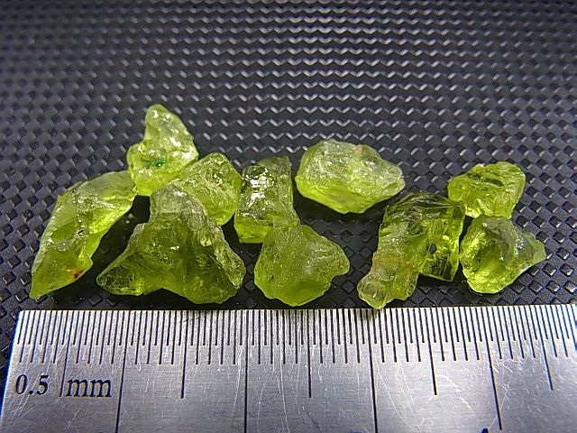 画像: ベトナム・ザライ産ペリドット原石 10点セット トータル 26.0カラット