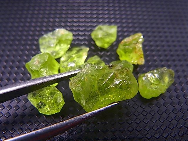 画像: ベトナム・ザライ産ペリドット原石 10点セット トータル 20.0カラット