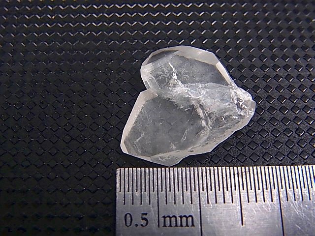 画像: 奈留島産日本式双晶（ハート型） 1.6g