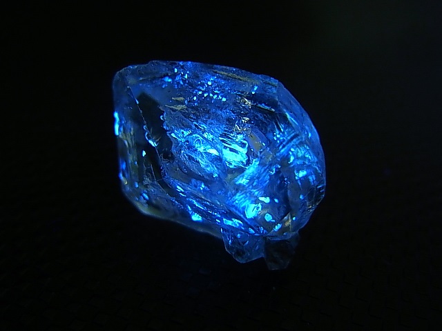 画像1: パキスタン・クエッタ産蛍光オイル入りＤＴ水晶 4.0g